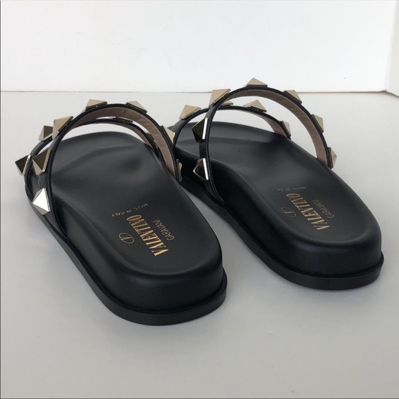 ❌SOLD❌ Valentino Slides - Picture 3 of 4